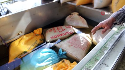 110 yıldır susamları değirmende öğüterek tahin üreten aile, 3 kuşaktır bu işi yapıyor