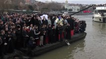 İstanbul- Haliç'te Haç Çıkarma Töreni