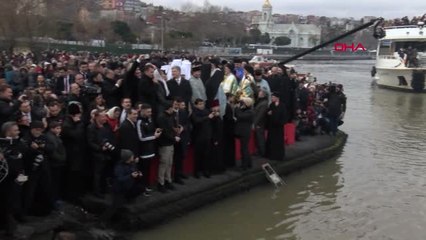 İstanbul- Haliç'te Haç Çıkarma Töreni