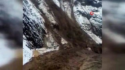 Sincik-Malatya karayolunda heyelan