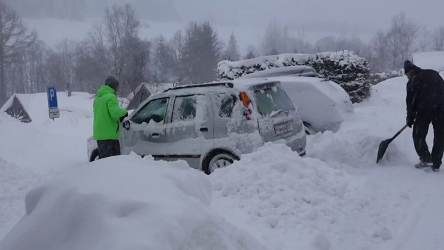 Moti i keq paralizon tërë Evropën