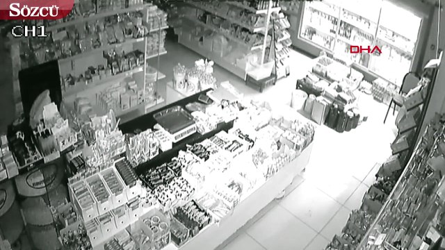 Sabah alışveriş yaptıkları marketi gece soydular