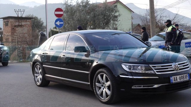 RAMA MBLEDH QEVERINE NE ELBASAN, PD E PRET ME PROTESTA - News, Lajme - Kanali 7