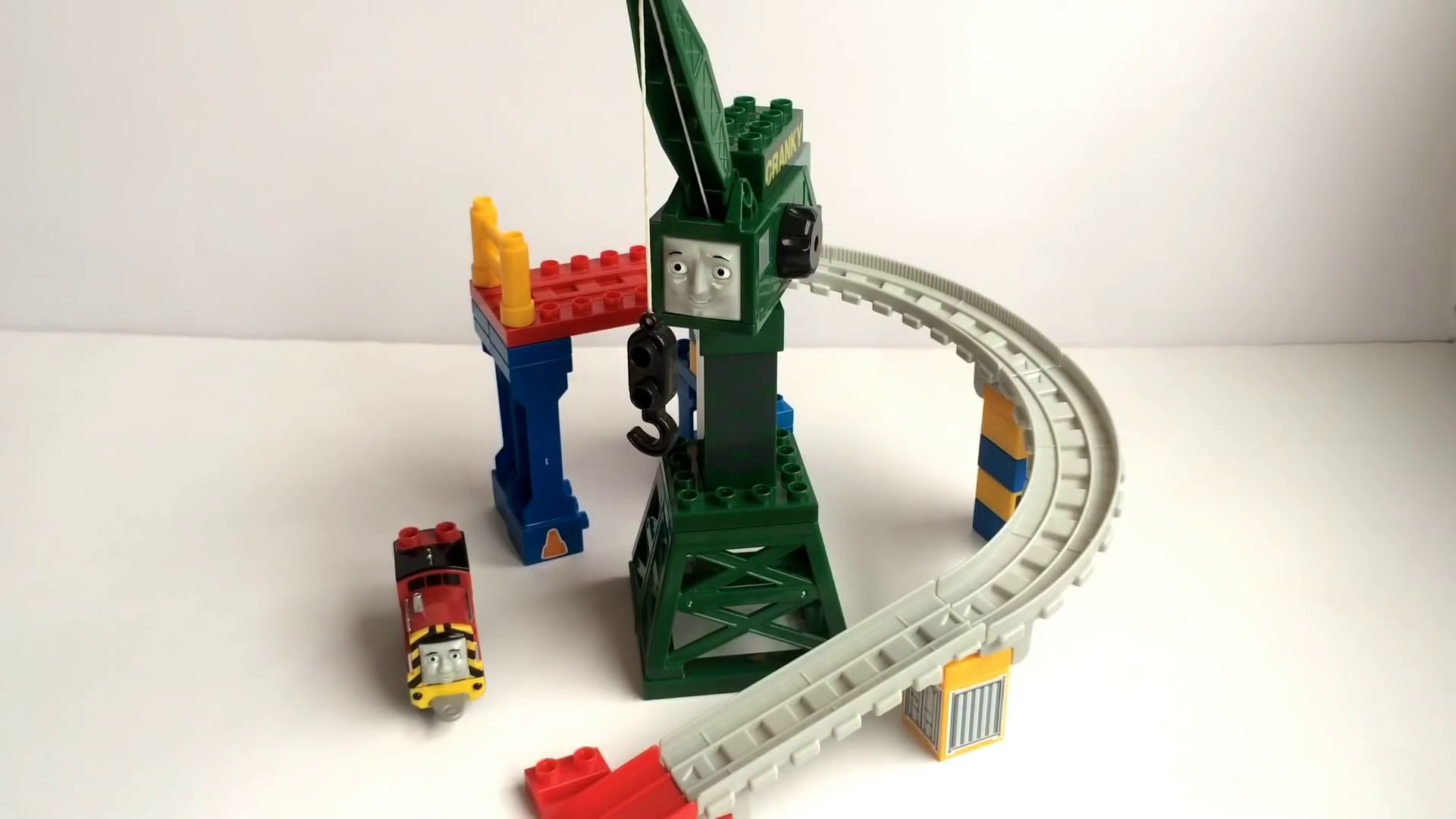 Thomas and Friends Mega Bloks Cranky The Crane and Salty - Unboxing Review  - 4 Layouts Demo - video Dailymotion