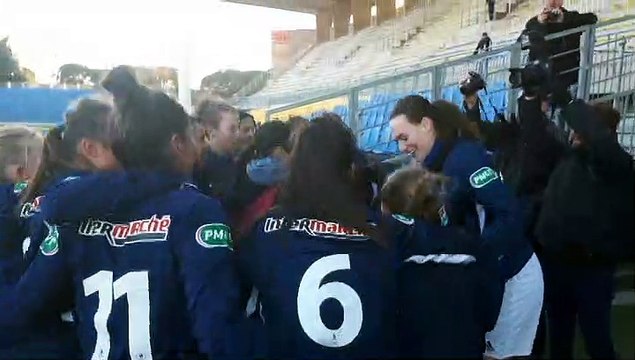 Les footballeuses tiennent leur exploit... et leu chanson !