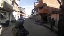 Favela du Brésil : Un militaire reçoit un tir dans la tête et son casque le sauve !