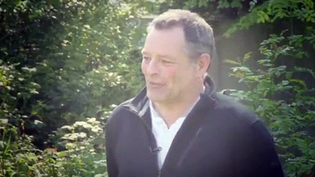 Homes Under the Hammer S19 - Ep20 -. Part 02 HD Watch