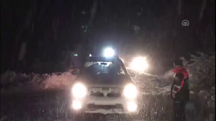 Yaylaya giden 4 kişi karda mahsur kaldı - TOKAT