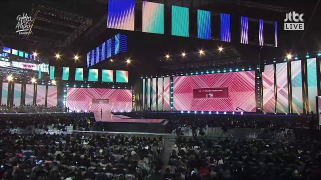 IZONE - GDA Golden Disk Awards - Best New Artist Award