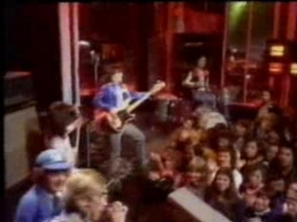 ACDC - Bon Scott - baby please don't go (live)