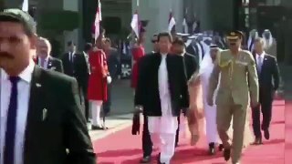 PM Imran drives visiting crown prince to Prime Minister House