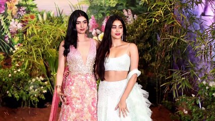 Sara Ali Khan & Janhvi Kapoor TOGETHER In Rajeev Masand Show
