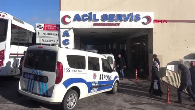 Şanlıurfa' Nın Suruç İlçesi'nde İşçileri Taşıyan Minibüs ile Öğrenci Servisi Çarpıştı