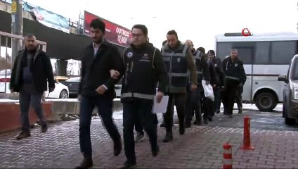 FETÖ operasyonunda gözaltına alınan 8 kişi adliyeye sevk edildi