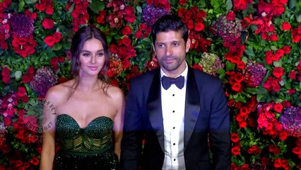 Shibani Dandekar, Farhan Akhtar | शिबानी-फरहानचं होणार लग्न? | Timepass, Sangharsh