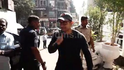 Aamir Khan with Daughter Ira Khan Attend Sunday Jazz Brunch At Mia Cucina