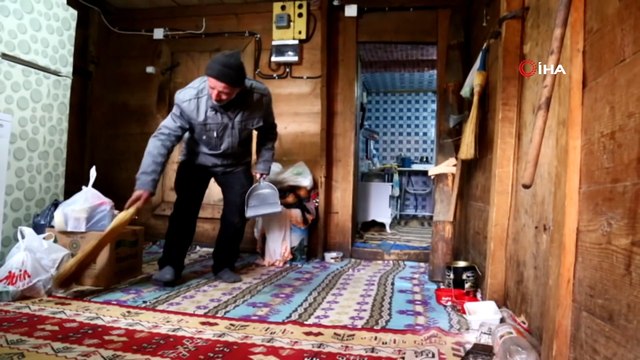 Dağların arasında yalnız yaşayan engelli vatandaş yardım bekliyor