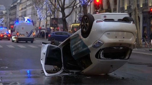 Yellow vest protests continue into eighth week