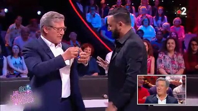 Patrick Sabatier révèle les premières images de sa nouvelle émission où Cyril Hanouna apparait très ému