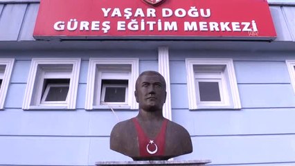 Şampiyon Güreşçiler Yaşar Doğu'nun İzinden Gidiyor