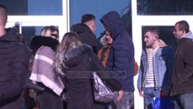 Mësim dhe protestë; Në Elbasan studentët ndahen në dy grupe - Top Channel Albania - News - Lajme