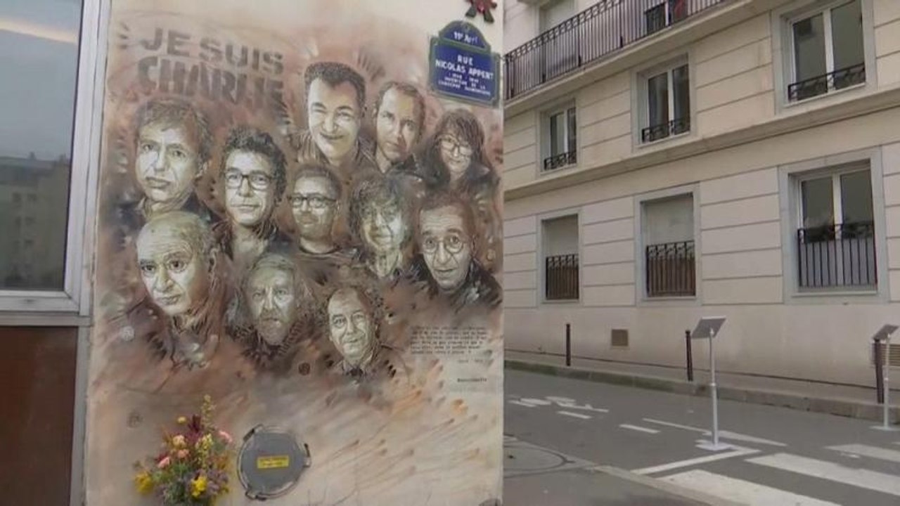 شاهد: فرنسا تحيي الذكرى الـ4 للهجوم على "شارلي إيبدو"