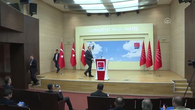 CHP Parti Sözcüsü Öztrak, Gazetecilerin Sorularını Cevapladı