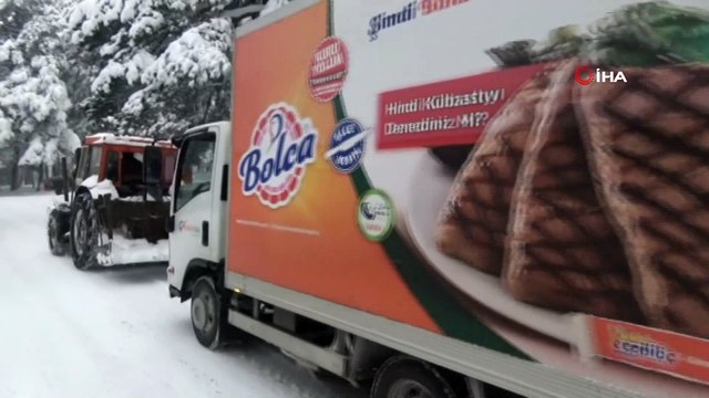 Yolcu ve araçlar Kazdağları'nda mahsur kaldı