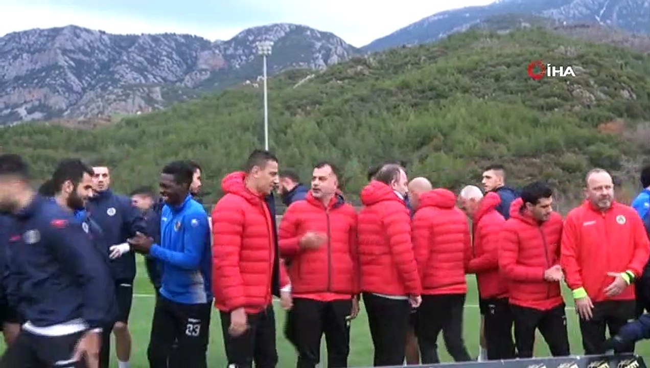 Hasan Çavuşoğlu: ”Bu sene en az 40 puan almayı hedefliyoruz”