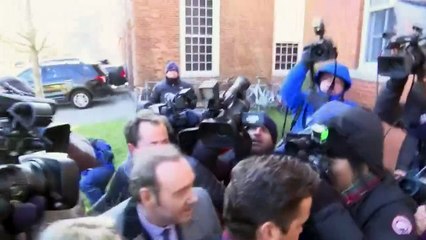 Kevin Spacey told 'stay away' from victim's family in court