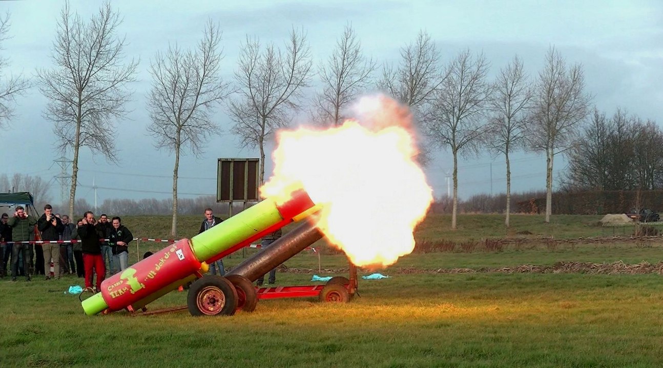 Carbidschieten - Oudejaarsdag / Abbenbroek 2018