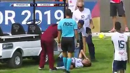 Failed medical help - Trindade vs Flamengo ( Copa SP Junior)