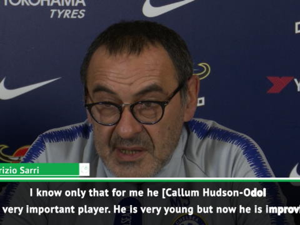 Hudson-Odoi should stay at Chelsea - Sarri