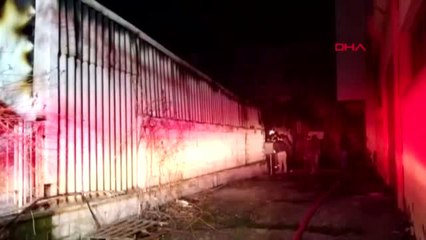 İzmir'de Fabrika Yangını