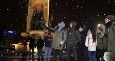 Yoğun Kar Yağışı Sonrası İstanbul Beyaza Büründü