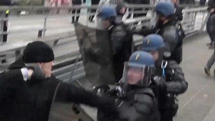 Detenido por su 'combate' en la protesta de los 'chalecos amarillos' en París