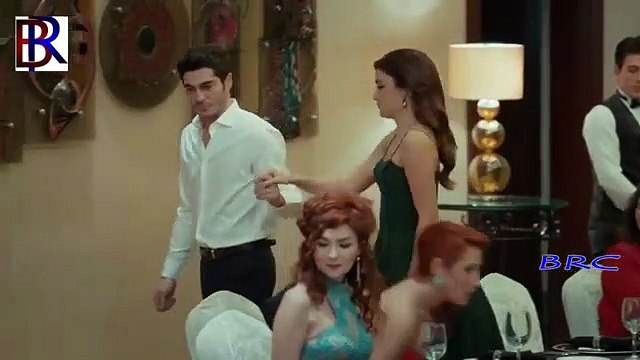 Bahut PKashmeer ki bat karo chahay jitne bhe achi ho inko moot a jati hyyar Karte Hain Tumko Sanam Ft Hayat And Murat Full Video Song 1