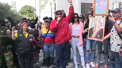 Grupos chavistas prometen defender a Maduro a sangre y fuego