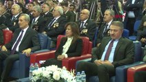 İzmir Kahraman Polis Fethi Sekin ve Musa Can Üniversitede Ödül Töreniyle Anıldı