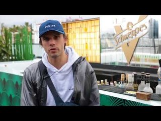 Orelsan nous dit ce qui est hype (et ce qui ne l'est pas) à la Villa Schweppes