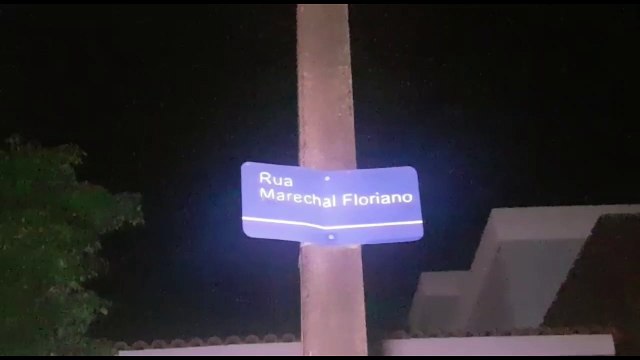 Lâmpada queimada gera reclamação no Cancelli