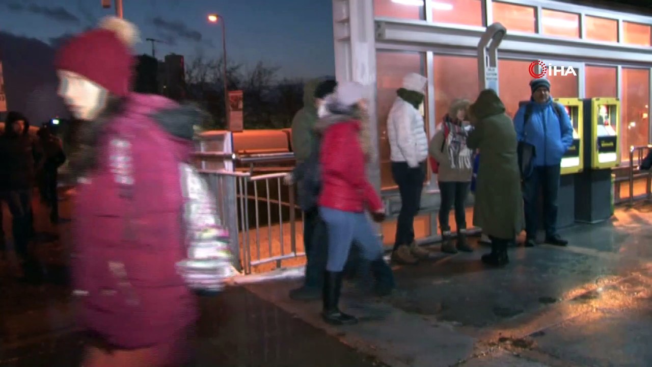 Karda işe giden vatandaşlar zor anlar yaşadı