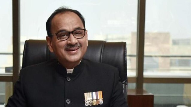 Supreme Court reinstates Alok Verma as CBI director