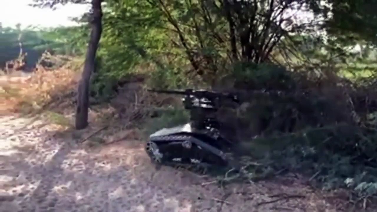 Pakistan Army First Robotics Tank - Karachiupdates(720P_HD)