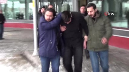 Okulda Dehşet...gitar Kutusunda Okula Soktuğu Silahla Öğretmenini Vurdu