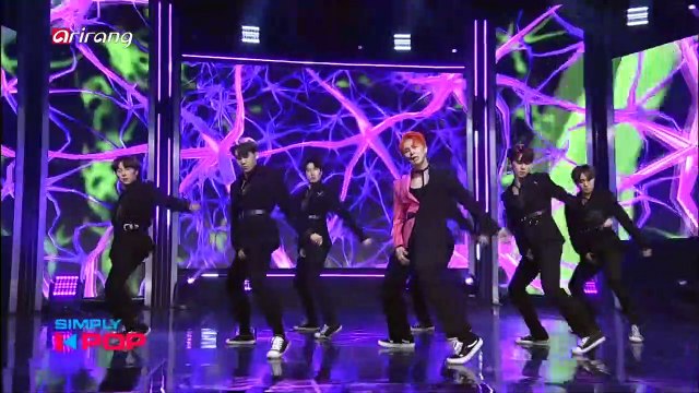 [Simply K-Pop] KIM DONG HAN(김동한) GOOD NIGHT KISS(굿나잇 키스) 111618