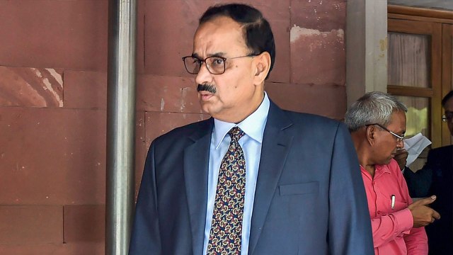 Supreme Court reinstates Alok Verma as CBI director | OneIndia News