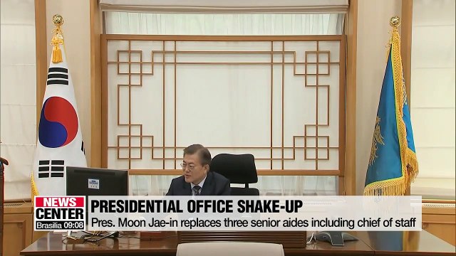 Pres. Moon Jae-in replaces three senior aides including chief of staff