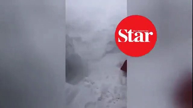 Jandarmadan dikkat çeken paylaşım 'Soğuk yok, al bayrağın sıcaklığı var'