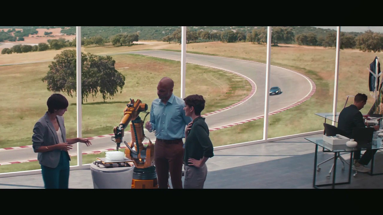 Mercedes-AMG GT 4-Door Coupe "Life Track" Commercial